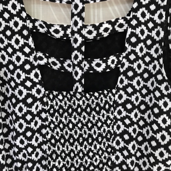 Flowy Mini Dress - Picture 6 of 10